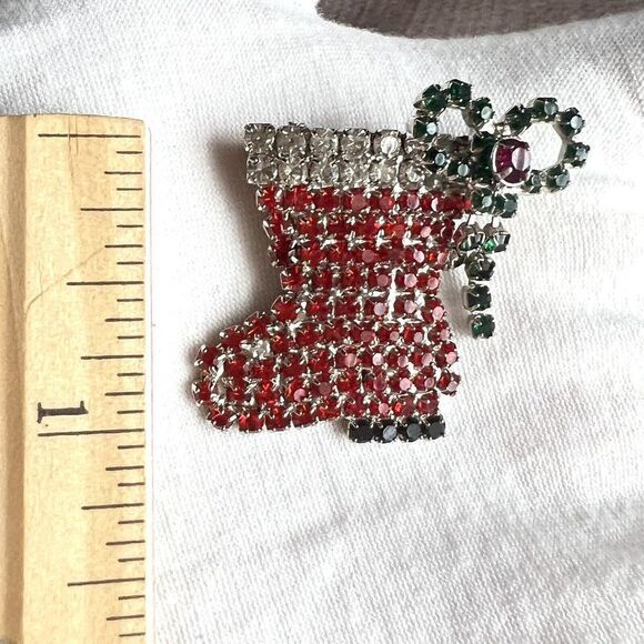 Lot of 2‎ Christmas Brooch Multicolor, Rhinestone, Christmas tree and boot. - Picture 7 of 12